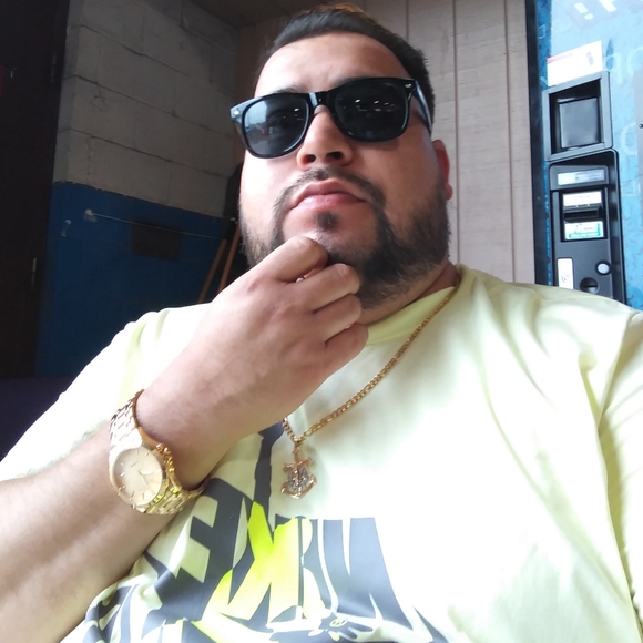 COPY - Meet your Posher, Ro - Picture 3 of 3